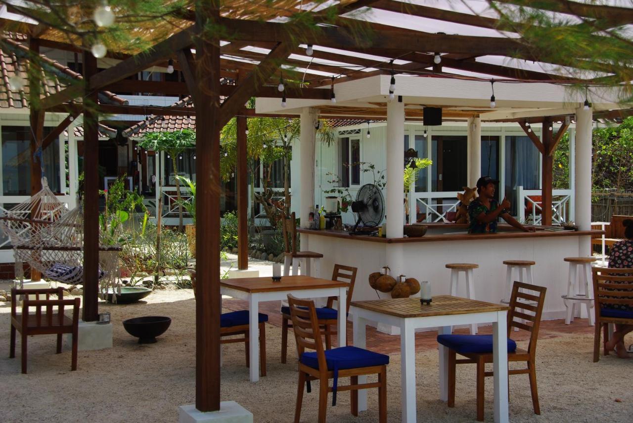 The High Dive Gili Gede By Ultimate Resorts Bagian luar foto