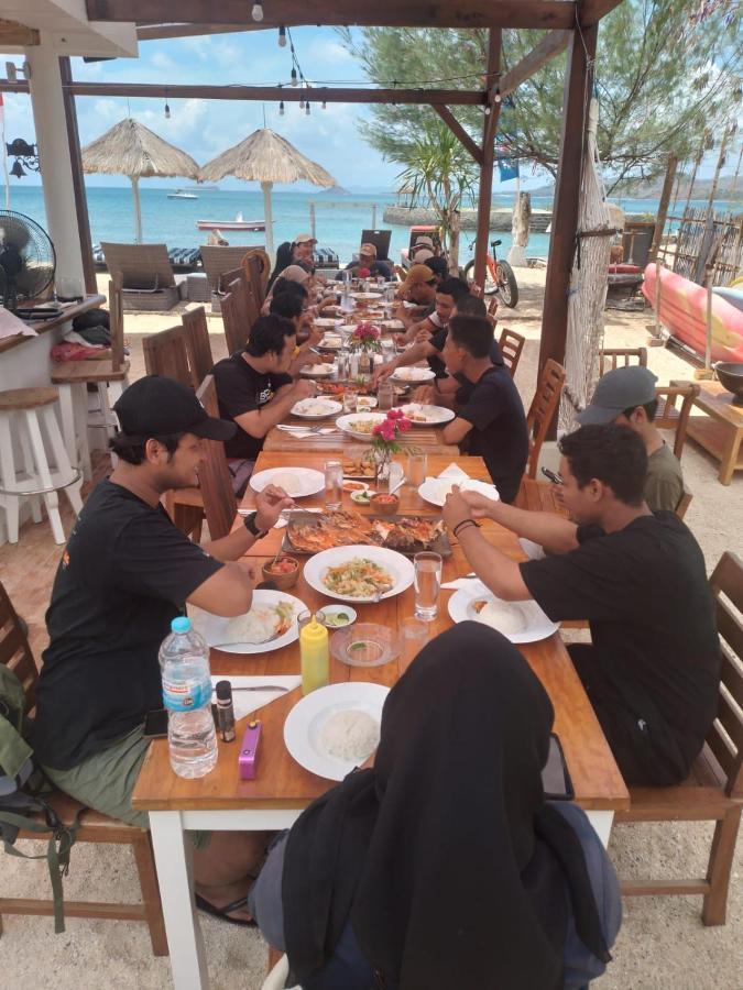 The High Dive Gili Gede By Ultimate Resorts Bagian luar foto